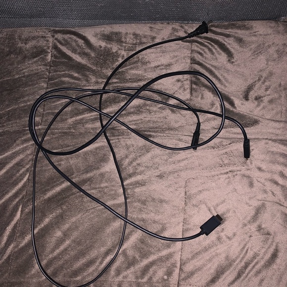 Xbox with sea gate and blue controller - Picture 2 of 5